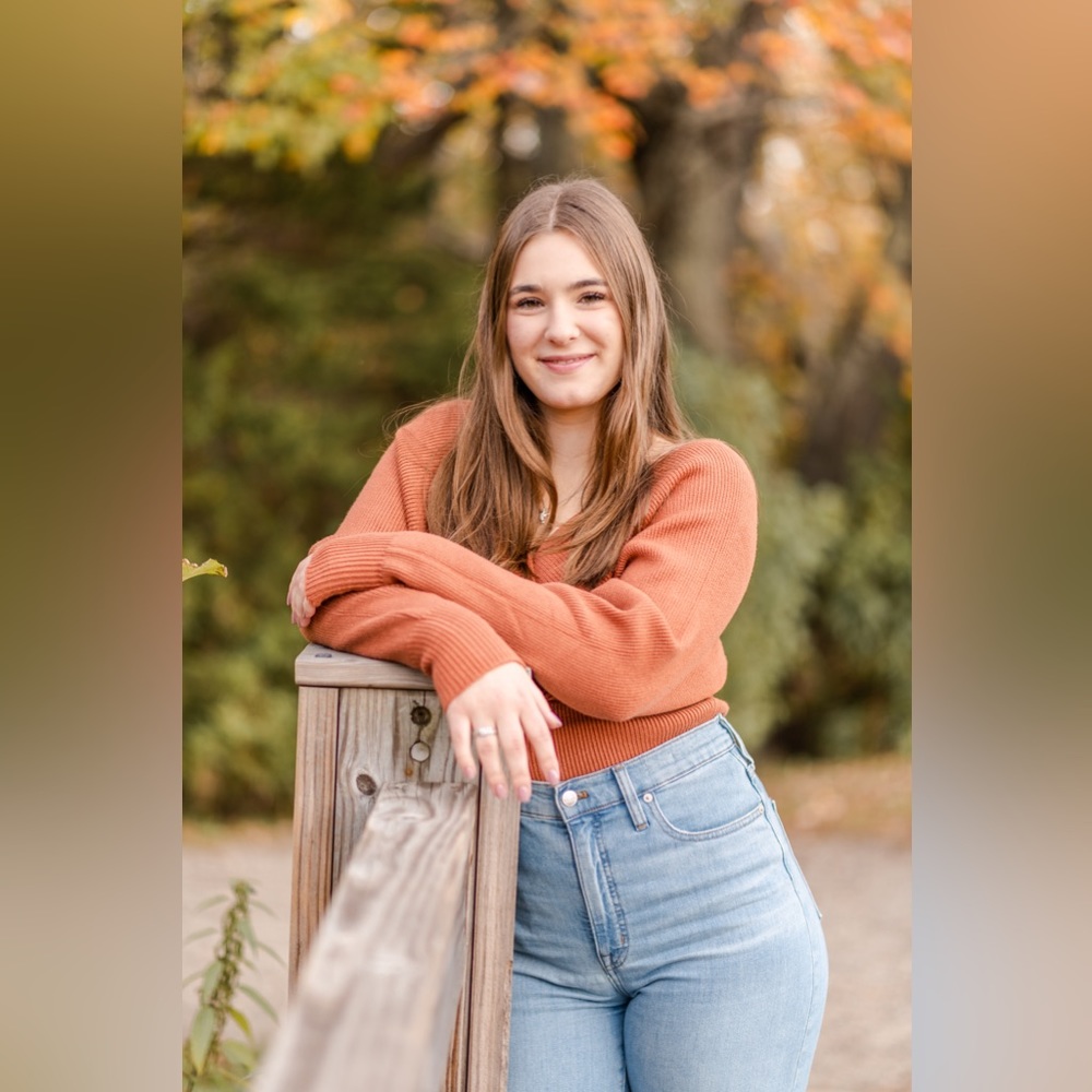 Meet your Posher, Olivia